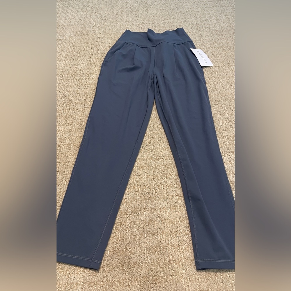 Athleta Women’s Gray Elation Pant size XXS